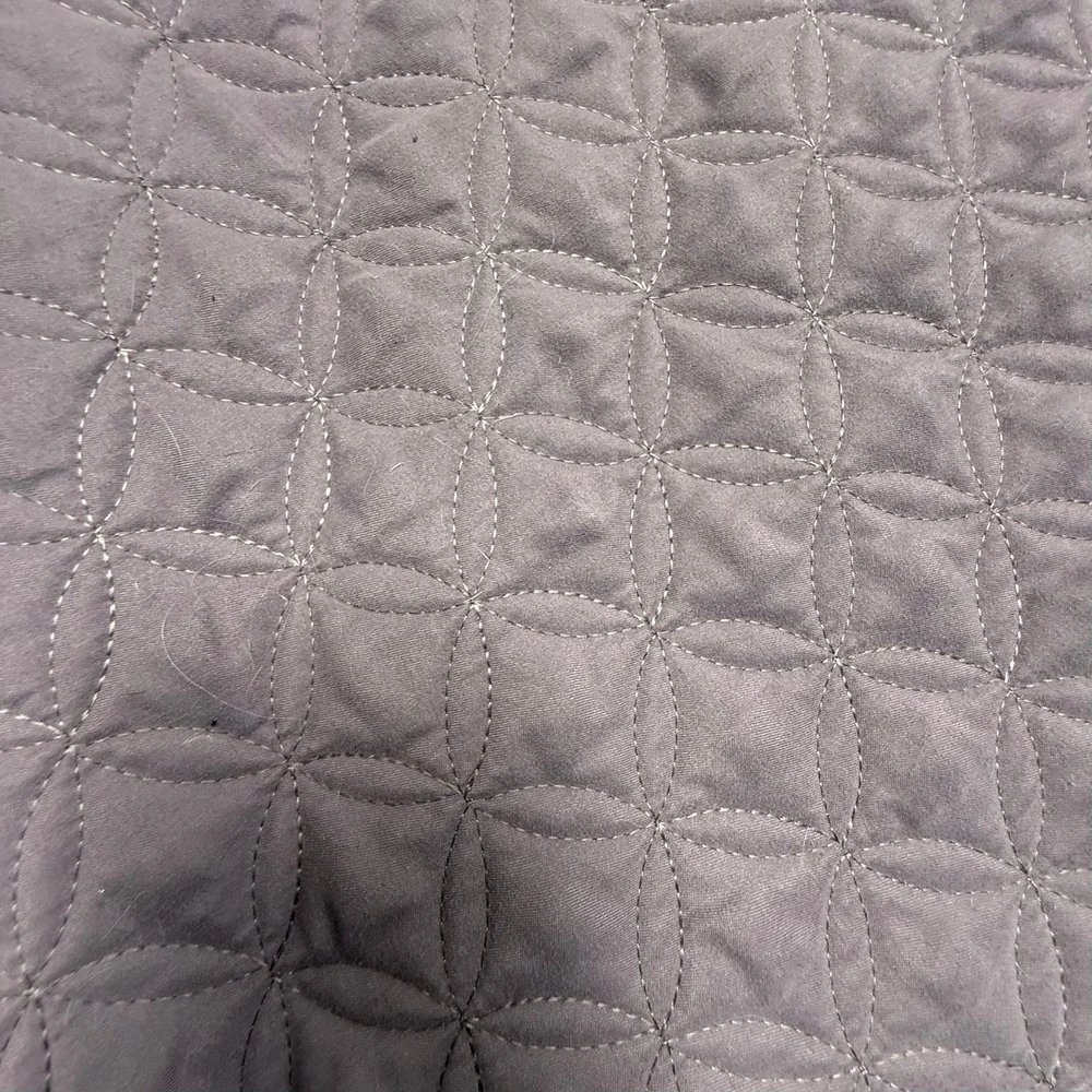 N/A quilted coverlet
